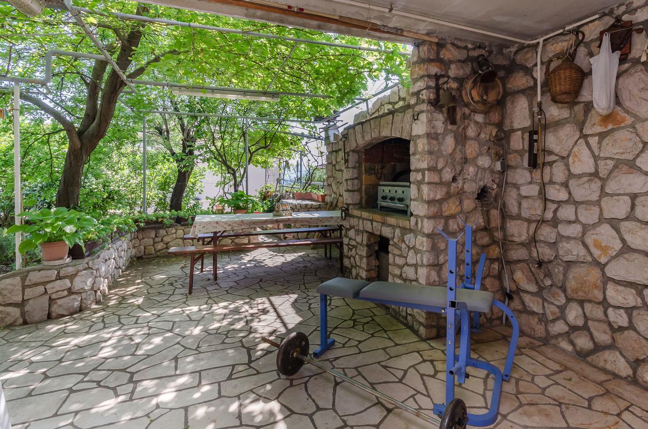 Apartments And Room Drazen Novi Vinodolski Exterior foto