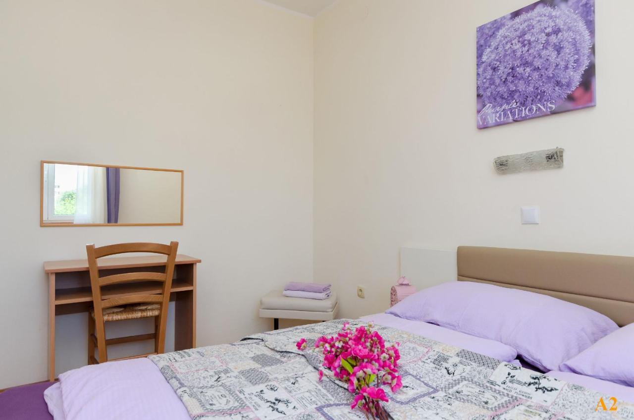 Apartments And Room Drazen Novi Vinodolski Exterior foto